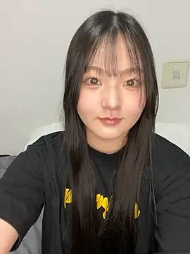 MinaKubo online show from March 29, 2026, 3:24 pm