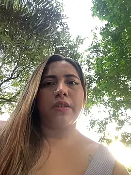 lunaxxx 69 online show from December 3, 2025, 10:09 pm