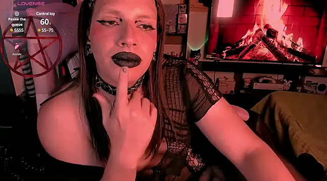 Loona s online show from March 5, 2025, 4:13 am