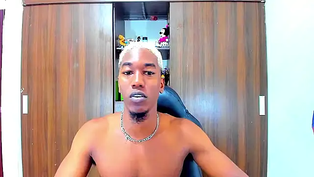 Dreamastercum  online show from January 18, 2026, 10:24 pm