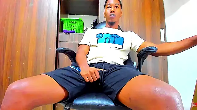 Dreamastercum  online show from February 24, 2026, 10:10 pm