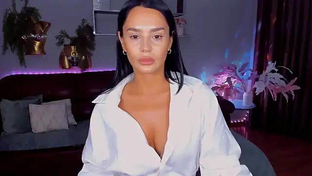 DanaSincere online show from May 19, 2026, 4:08 am