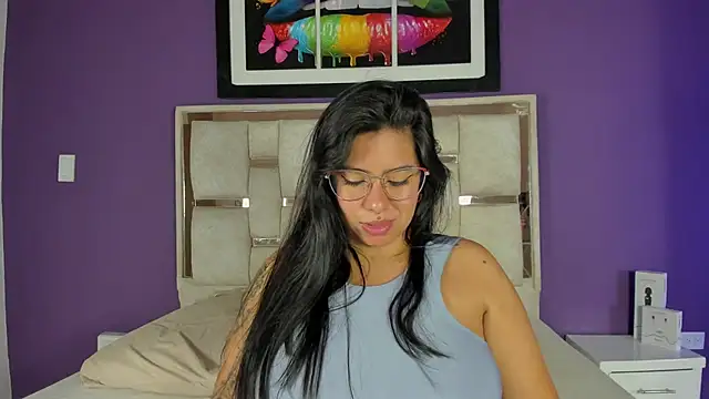 emilyy cooperr online show from March 3, 2026, 12:12 pm