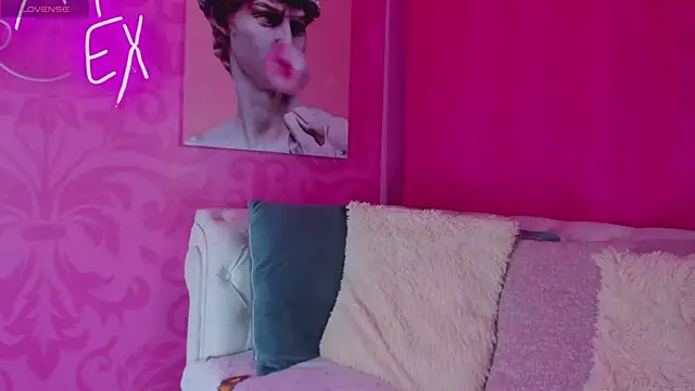 Snapshot of Zoe-S chatting on March 16, 2025, 1:06 pm Zoe-S online show from March 16, 2025, 1:06 pm