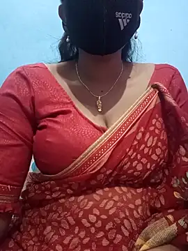 Snapshot of Sexyradha_ chatting on February 27, 2026, 4:40 pm Sexyradha online show from February 27, 2026, 4:40 pm