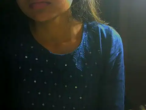 mayra89 online show from October 28, 2025, 1:39 am