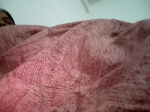 Snapshot of Neha-Bhabhi-Rasily chatting on March 9, 2025, 9:36 pm Neha-Bhabhi-Rasily online show from March 9, 2025, 9:36 pm