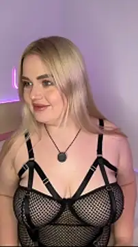 April Vancee online show from April 10, 2026, 5:20 pm