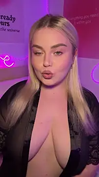 April Vancee online show from June 9, 2026, 4:41 pm