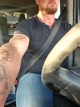 waldik083 online show from April 27, 2026, 5:00 pm