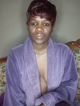 Missvixen81 online show from May 31, 2026, 8:20 pm