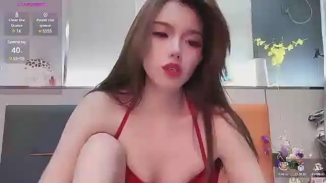 Snapshot of guoguo7777777 chatting on March 13, 2025, 7:06 pm guoguo7777777 online show from March 13, 2025, 7:06 pm