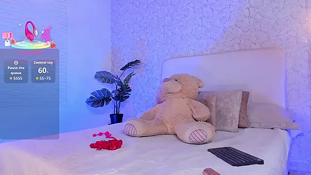 alanarouge online show from April 15, 2026, 11:27 am