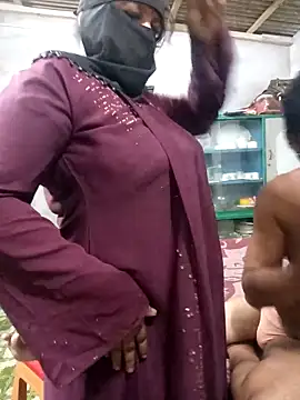 Snapshot of Pakhi_Couple_69 chatting on September 10, 2025, 5:23 pm Pakhi Couple 69 online show from September 10, 2025, 5:23 pm