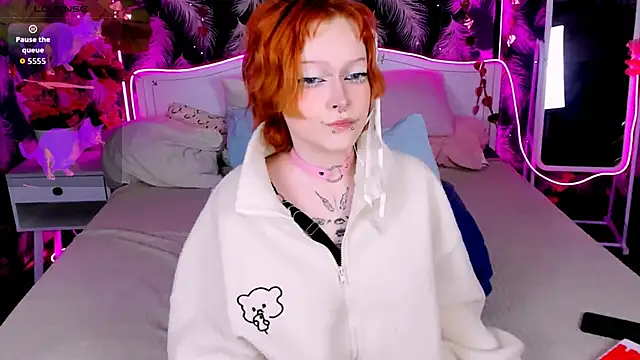 Snapshot of NicoleFlloret chatting on September 25, 2025, 8:26 pm NicoleFlloret online show from September 25, 2025, 8:26 pm