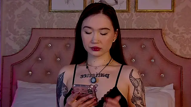 HeatherSweet  online show from September 9, 2025, 6:17 pm