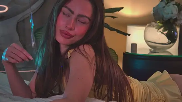 Snapshot of Amanda_River chatting on February 24, 2026, 2:23 am Amanda River online show from February 24, 2026, 2:23 am