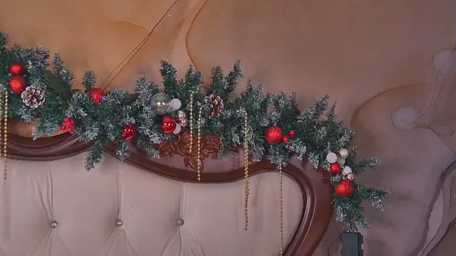 Snapshot of Amanda_River chatting on December 18, 2025, 12:27 am Amanda River online show from December 18, 2025, 12:27 am