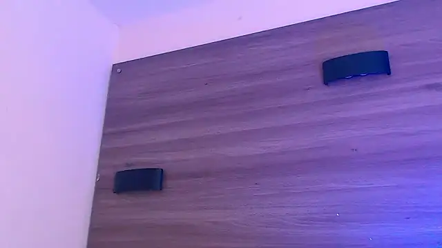 Snapshot of SashaNova chatting on November 28, 2025, 4:01 am SashaNova online show from November 28, 2025, 4:01 am