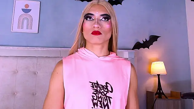 Snapshot of Emily_Castillo_1 chatting on December 5, 2025, 4:22 am Emily Castillo 1 online show from December 5, 2025, 4:22 am