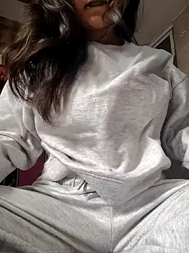 Snapshot of Miss_Love25 chatting on January 8, 2026, 4:29 am Miss Love25 online show from January 8, 2026, 4:29 am