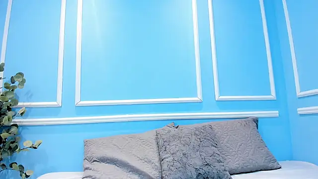 Snapshot of Lucy_Canel chatting on October 9, 2025, 9:15 pm Lucy Canel online show from October 9, 2025, 9:15 pm