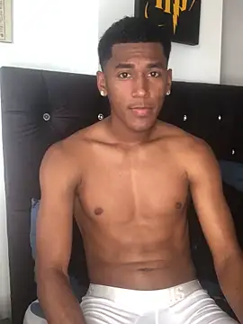 Snapshot of LexiAndDeker chatting on November 12, 2025, 5:50 pm LexiAndDeker online show from November 12, 2025, 5:50 pm