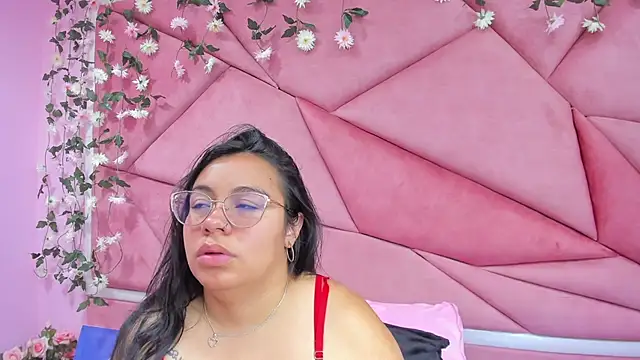 Snapshot of _Violeta_18 chatting on October 24, 2025, 3:16 am Violeta 18 online show from October 24, 2025, 3:16 am