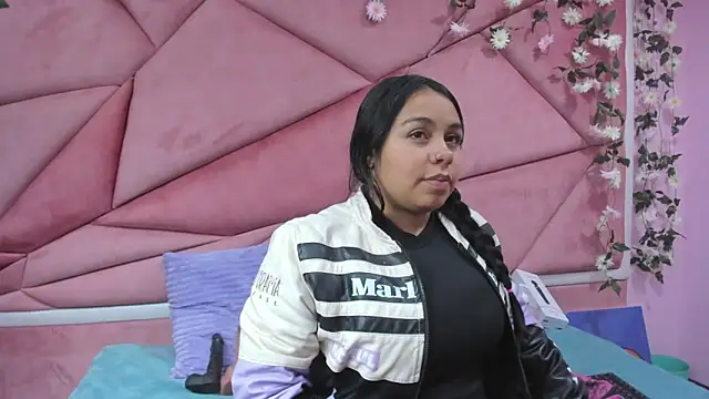 Snapshot of _Violeta_18 chatting on November 23, 2025, 2:54 am Violeta 18 online show from November 23, 2025, 2:54 am