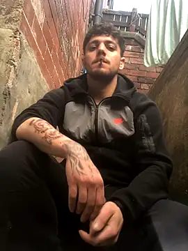 Snapshot of Donnydon79 chatting on September 30, 2025, 2:23 pm Donnydon79 online show from September 30, 2025, 2:23 pm