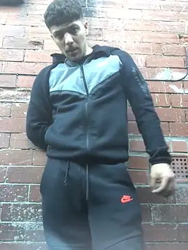 Snapshot of Donnydon79 chatting on September 8, 2025, 5:56 pm Donnydon79 online show from September 8, 2025, 5:56 pm