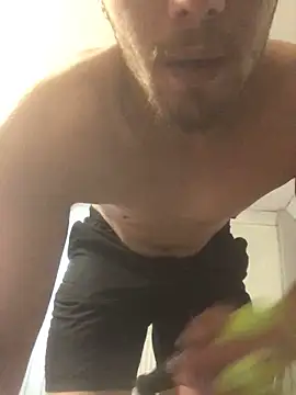 Snapshot of Donnydon79 chatting on September 27, 2025, 12:33 pm Donnydon79 online show from September 27, 2025, 12:33 pm