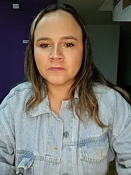 mandy-moore online show from April 16, 2026, 4:02 am