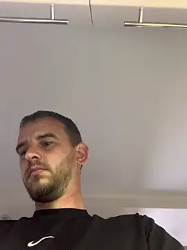 Maxpeins online show from May 21, 2026, 1:03 am
