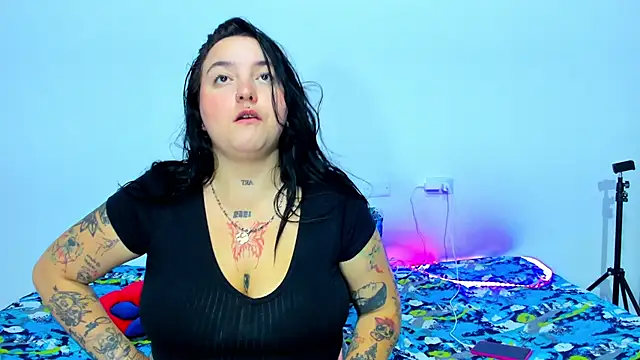 Snapshot of Celestte chatting on March 4, 2025, 8:35 am Celestte online show from March 4, 2025, 8:35 am