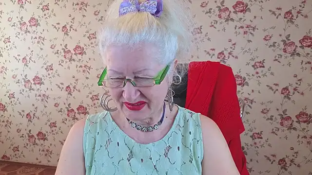 Snapshot of Maya_Mayflower chatting on October 23, 2025, 4:22 am Maya Mayflower online show from October 23, 2025, 4:22 am