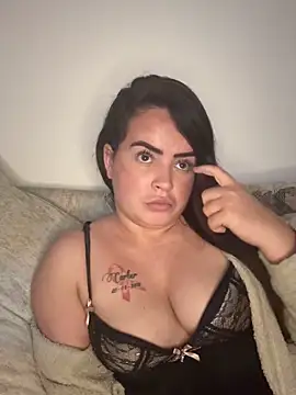 Snapshot of Sophie_23XX chatting on November 22, 2025, 8:40 pm Sophie 23XX online show from November 22, 2025, 8:40 pm