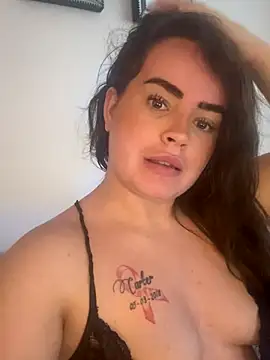 Snapshot of Sophie_23XX chatting on December 20, 2025, 11:46 am Sophie 23XX online show from December 20, 2025, 11:46 am