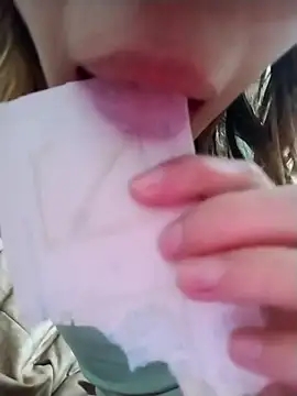 KratosAfroditacs online show from October 7, 2025, 9:27 pm