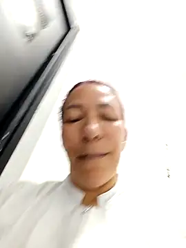 Antonela45 online show from December 16, 2025, 7:40 pm