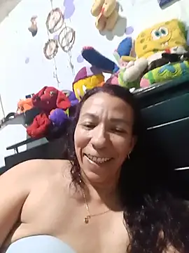 Snapshot of Antonela45 chatting on July 16, 2026, 12:07 am Antonela45 online show from July 16, 2026, 12:07 am
