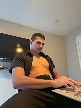 Maikolsalami2 online show from November 3, 2025, 3:59 pm