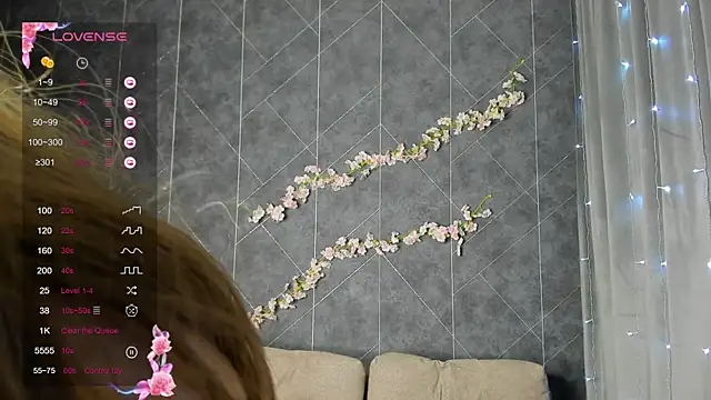 Snapshot of EvaTheHeart chatting on December 19, 2025, 1:46 pm EvaTheHeart online show from December 19, 2025, 1:46 pm