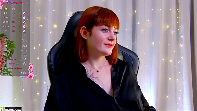 Snapshot of Ashley_Nicks chatting on October 15, 2025, 2:43 am Ashley Nicks online show from October 15, 2025, 2:43 am