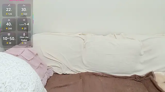 pppYukaqqq online show from November 17, 2025, 10:52 am