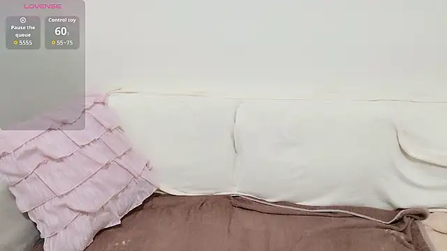 pppYukaqqq online show from April 5, 2026, 12:01 pm