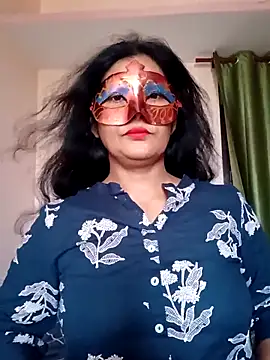 Ronak kaur online show from April 12, 2026, 5:11 am