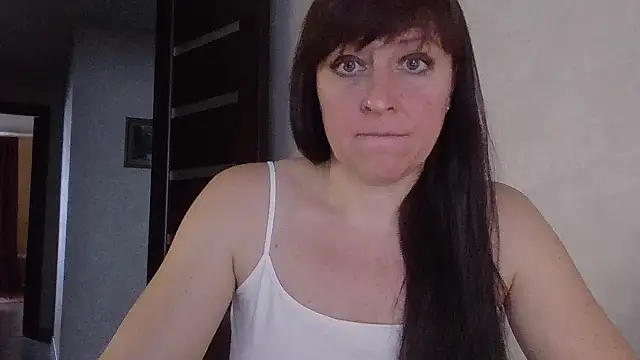 Snapshot of CarolinaReaperRed chatting on November 29, 2025, 10:04 am CarolinaReaperRed online show from November 29, 2025, 10:04 am