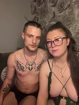 Snapshot of coupleajcc chatting on March 17, 2025, 10:19 pm coupleajcc online show from March 17, 2025, 10:19 pm