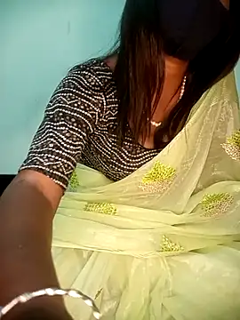 Queen janu1 online show from March 8, 2025, 9:40 pm